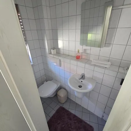 Karolingerweg Gäst Haus Apartment *