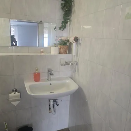 Karolingerweg Gäst Haus Apartment