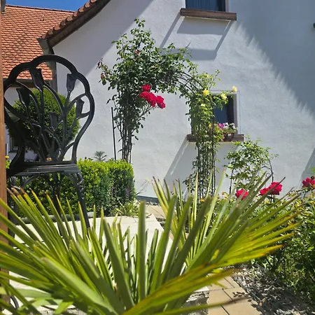 Apartment Karolingerweg Gäst Haus